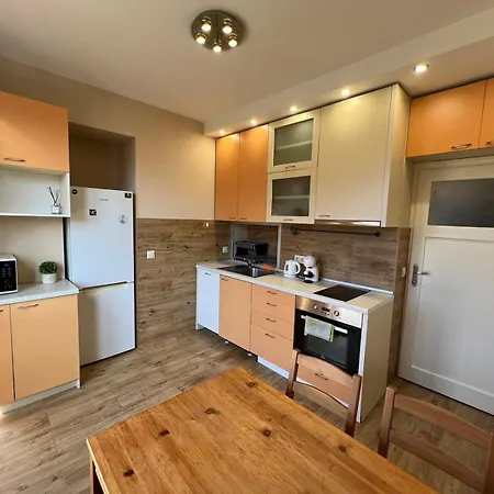 Rio Sunny 2bdr Near Ndk - Metro - Non-stop Paid Public Parking * София